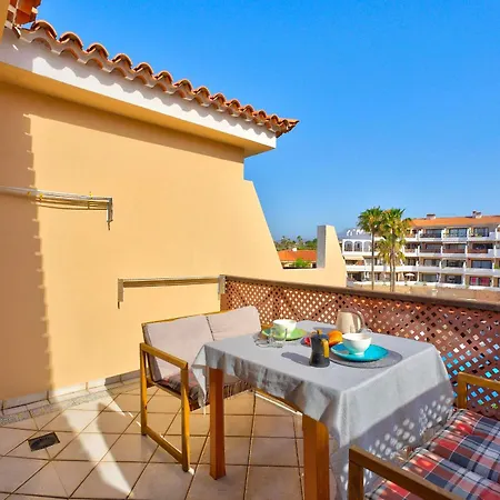 Pool View Albatros 415b *